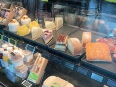 -星巴克(七宝领展广场1F店)