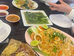 -J Daeng Seafood