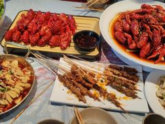 -肥肥虾庄·金牌油焖大虾(杨园滨江时代walk店)