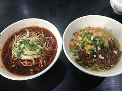 重庆小面-秦云老太婆摊摊面(磁器口店)