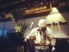 -啤客走廊