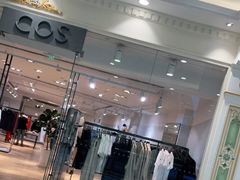-COS(月星环球港店)