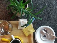 -隐秀山居酒店大堂吧