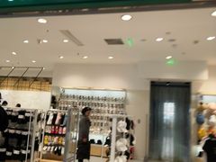 -hotwind热风(国际商场店)