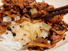 干拌猪杂老友粉-漆黑觉米粉(三里屯店)