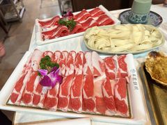 -羊家胡同·龙虾烧烤火锅(龙汇路店)