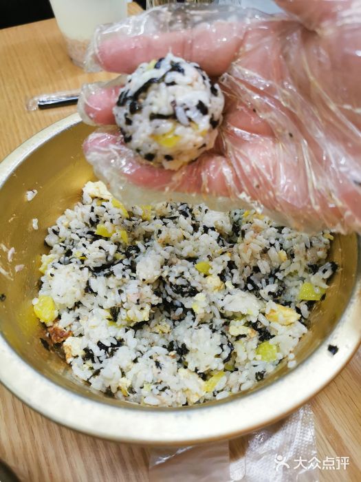 李先生的首尔小馆(松江启源广场店)diy饭团图片
