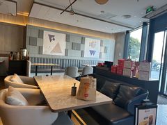 -必胜客(尹山湖歌林公园店)