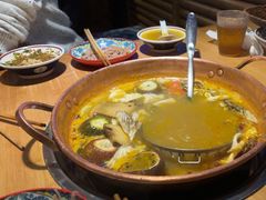 -洱火云南酸菜牛肉火锅(石景山当代商城店)