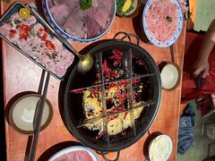 -周小明火锅(黑金冠社区店)