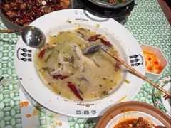 -渔语鱼新川菜Bistro(万象天地店)