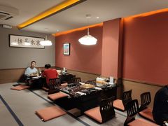 -山川小町·极番烧肉(新地假日广场店)