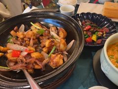 龙城啫啫鸡煲-誉八仙粤菜(万象天地店)