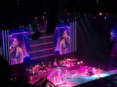 -宝能国际体育演艺中心