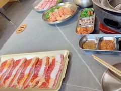 -围炉肉舍丹东海鲜烤肉·烤活鳗(步行街店)