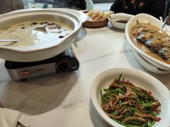 -鱼痴渔醉·食鲜集(月亮湾店)