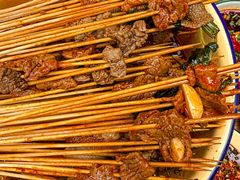 -拈签一笑黄牛肉辣卤串串