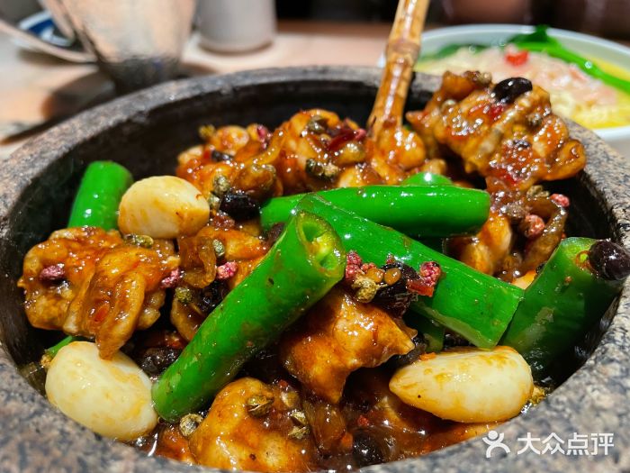 桂满陇-西湖船宴(西单大悦城店)石锅杭椒牛蛙图片