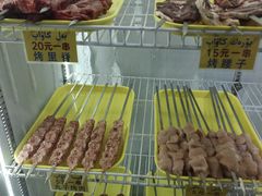 -烤肉小伙烤肉店