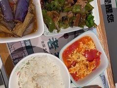 -老乡鸡(上海白玉兰广场店)