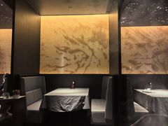 -左庭右院鲜牛肉火锅黑金店(陆家嘴中心店)