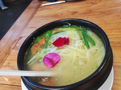 -双桥园·云南过桥米线(古城南门店)