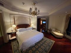 -广州富力丽思卡尔顿酒店