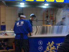 大堂-德元兰州纯汤牛肉面