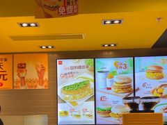-麦当劳(轻轨曹杨路店)