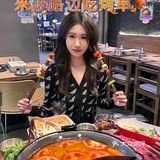 和姐妹来破路边提前过圣诞🎄🧑‍🎄咯