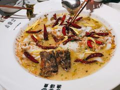 -渔语鱼酸菜鱼新川菜(来福士店)