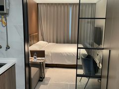 -格派影音酒店(岗厦地铁站店)