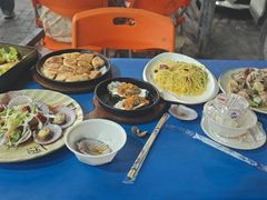 -老东镇啤酒屋海鲜加工·蒸汽海鲜·海鲜烧烤(台东店)