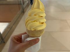 -麦当劳甜品站(高德置地广场春广场店)