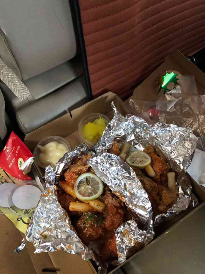 金社长炸鸡(丹东总店)-"很久没吃炸鸡了,就点了份外卖,首先这个炸.