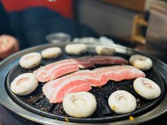 -明洞阿姨·韩式酱蟹烤肉·创意料理(方庄店)