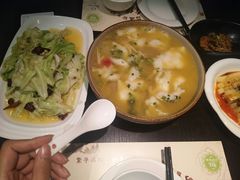 酸汤龙利鱼-舌尖上的食缘花园主题餐厅