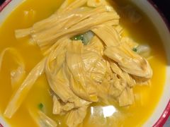 -麻六记(凤凰汇店)