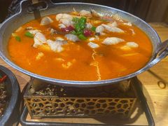 -老滇山寨•云南特色菜•地方菜•民族风情歌舞表演(金碧店)