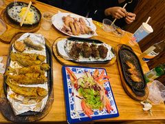 -老东镇啤酒屋海鲜加工·蒸汽海鲜·海鲜烧烤(台东店)