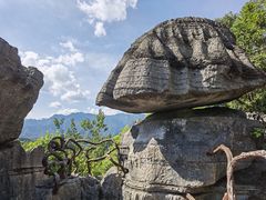 -梭布垭石林景区