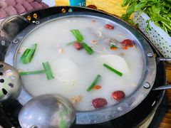 羊杂煲-胖哥八兄弟大排挡(植村店)