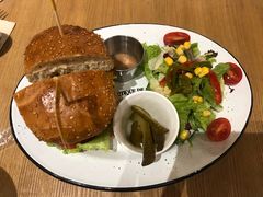 -HELLO 27 意面·沙拉·帕尼尼