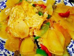 土豆牛肉盖浇饭+煎蛋-兰州拉面(中粮彩云居店)