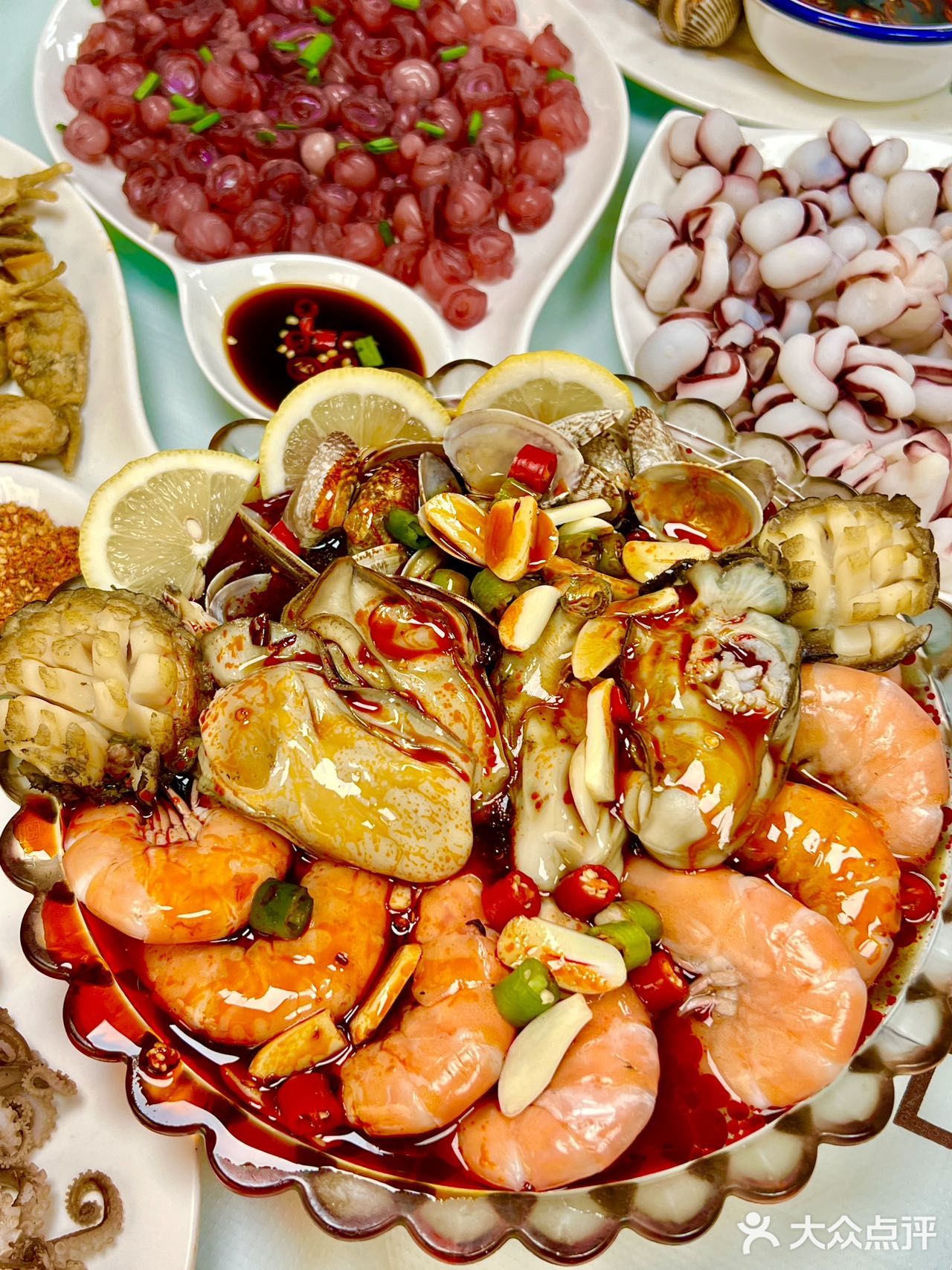 青岛台东吃货记，一口鲜掉眉毛！