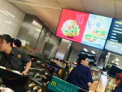 -麦当劳(军博店)