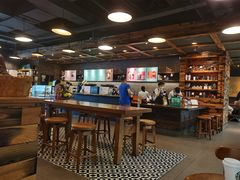 大堂-星巴克臻选(青岛麦凯乐分店)
