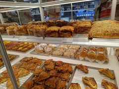 -好利来(上海长宁龙之梦店)