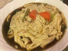 鲜腐竹银杏上汤浸有机豆苗-佛有缘素食馆·荔湾老字号(陈家祠首店)