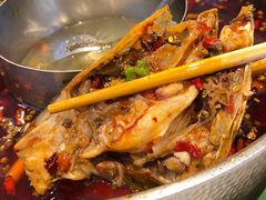鱼头-蛙两只美蛙鱼头火锅(恒茂店)
